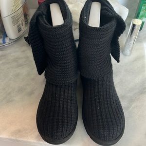Women’s Black Uggs Size 9